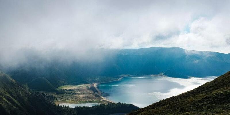 Weinanbau auf den Azoren – perfekte Bedingungen für erlesene Tropfen - Maître Philippe & Filles