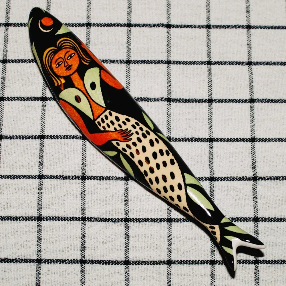 Sardinha de Lisboa - Sereia Mágica - von Bordallo Pinheiro - Bordallo Pinheiro - Maître Philippe & Filles