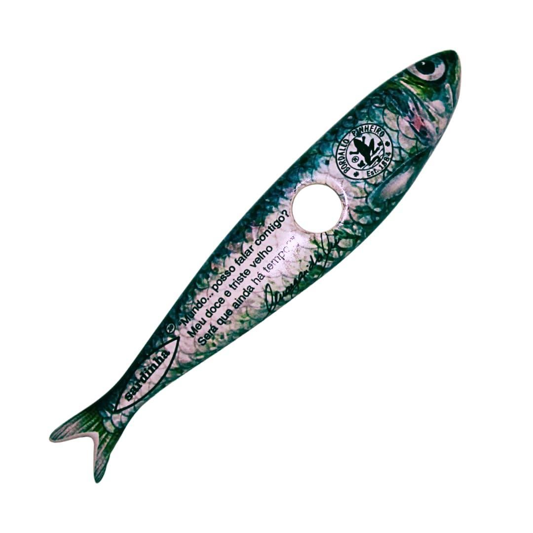 Sardinha de Lisboa - O Mundo - von Bordallo Pinheiro - Bordallo Pinheiro - Maître Philippe & Filles