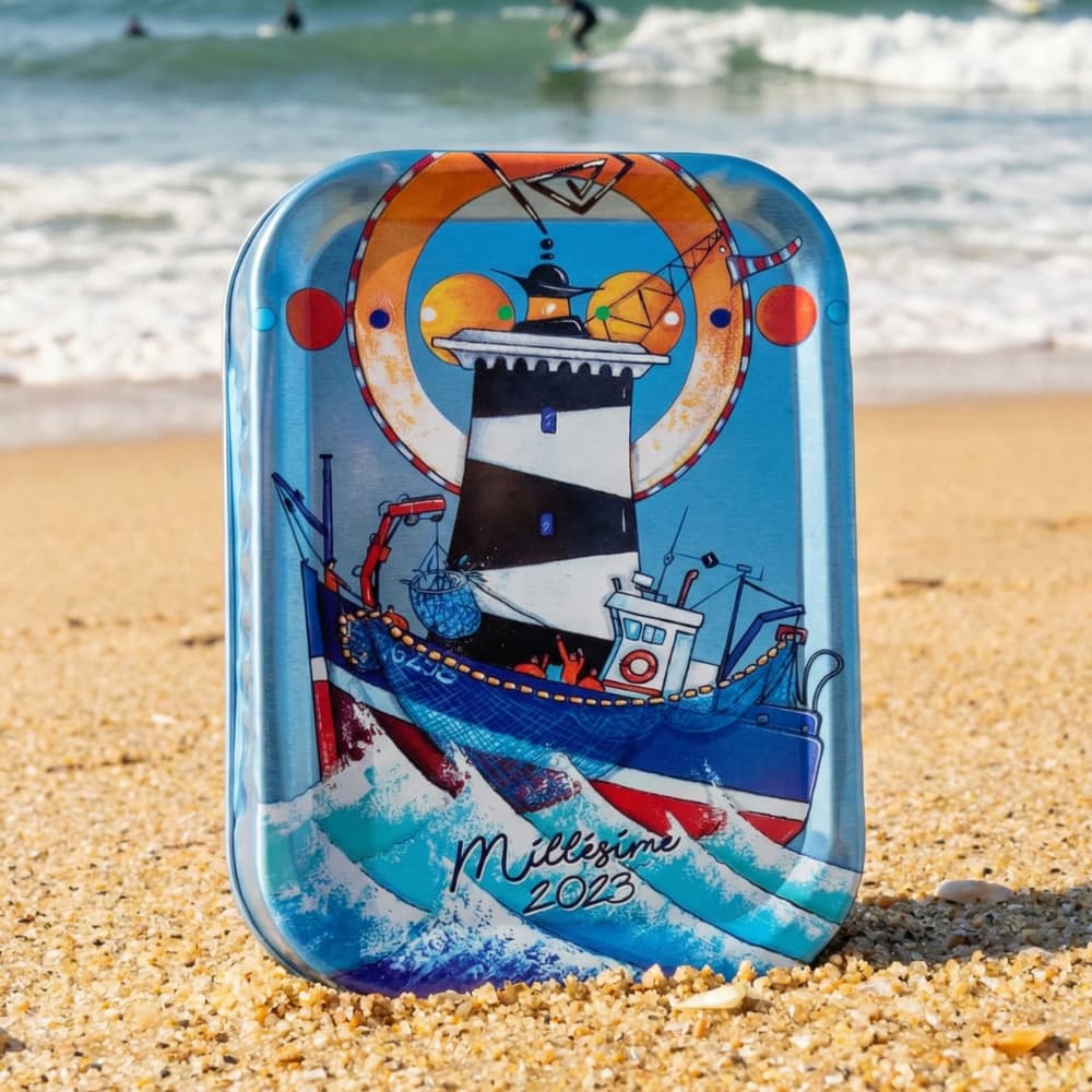 Jahrgangssardine 2023 Ramine - Leuchtturm schwarz/weiß La Pointe de Penmarch